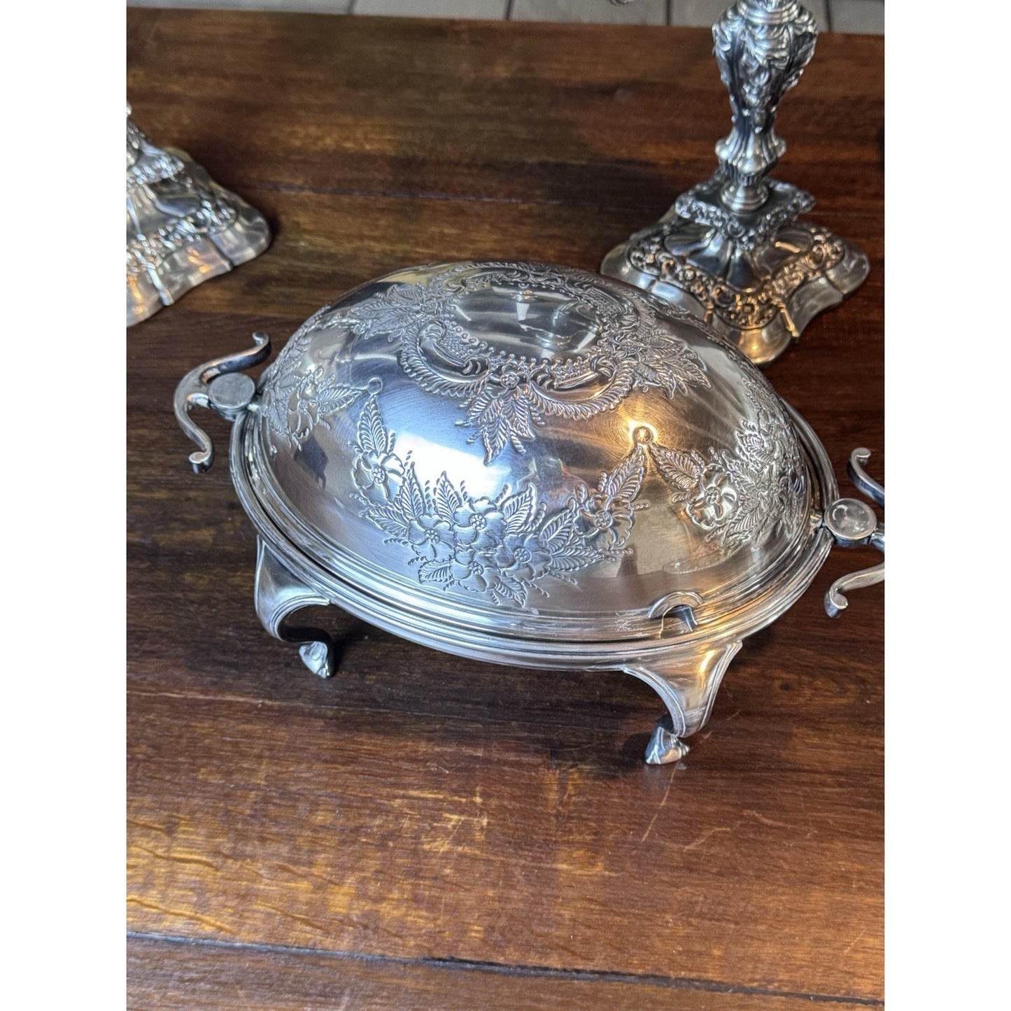 Roll Top Server Silverplate Repoussé English Floral Queen Anne Legs Covered Dish