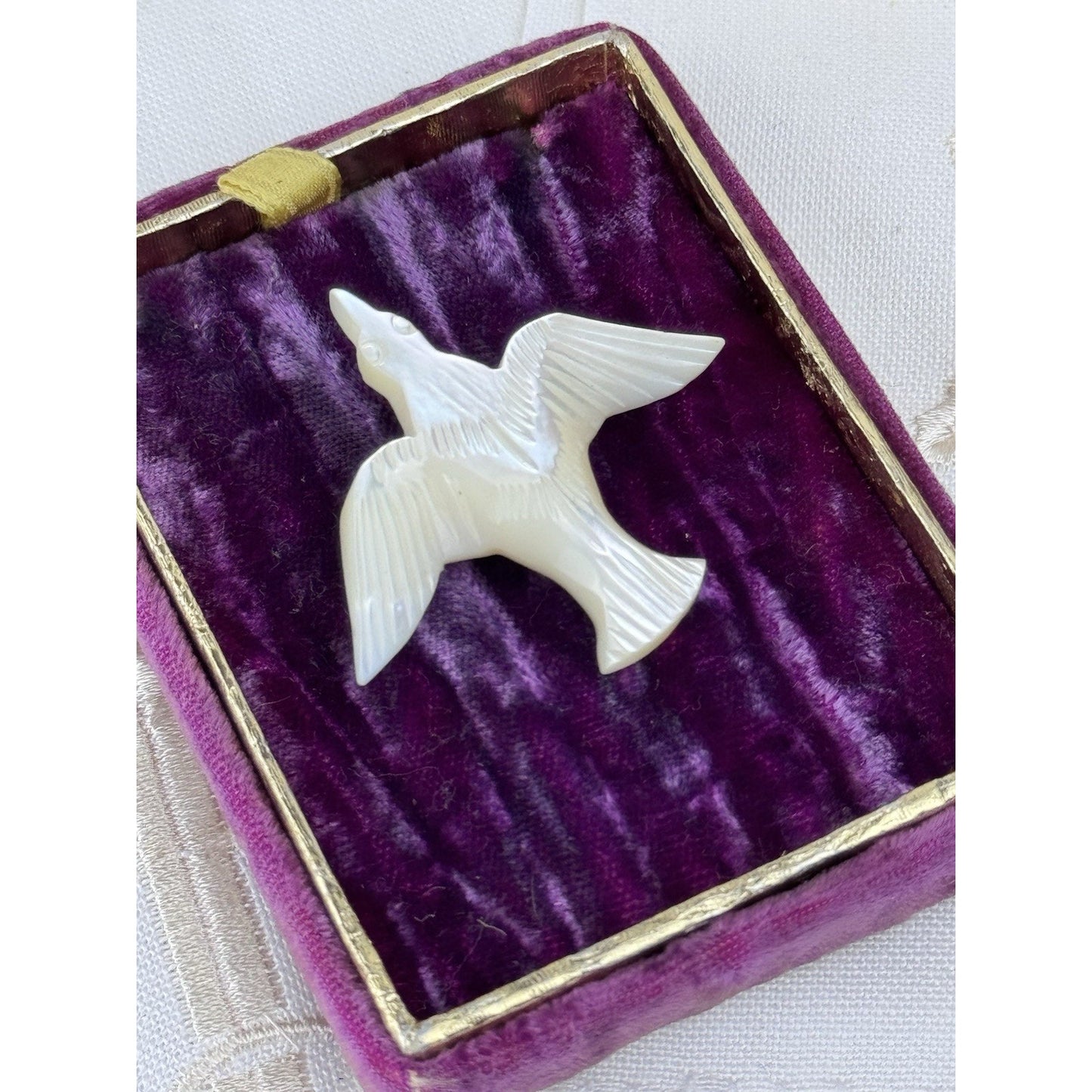 Vintage Bethlehem Mother of Pearl Dove Brooch Hand Carved Bird Pin 1.75”