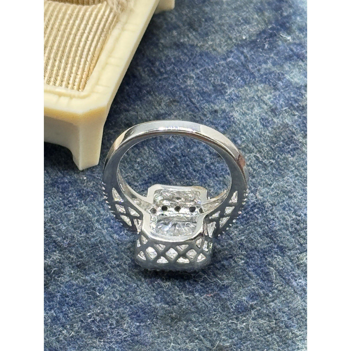 Silvertone Ring Clear Rhinestone Radiant Cut Halo Cocktail Statement Size 7