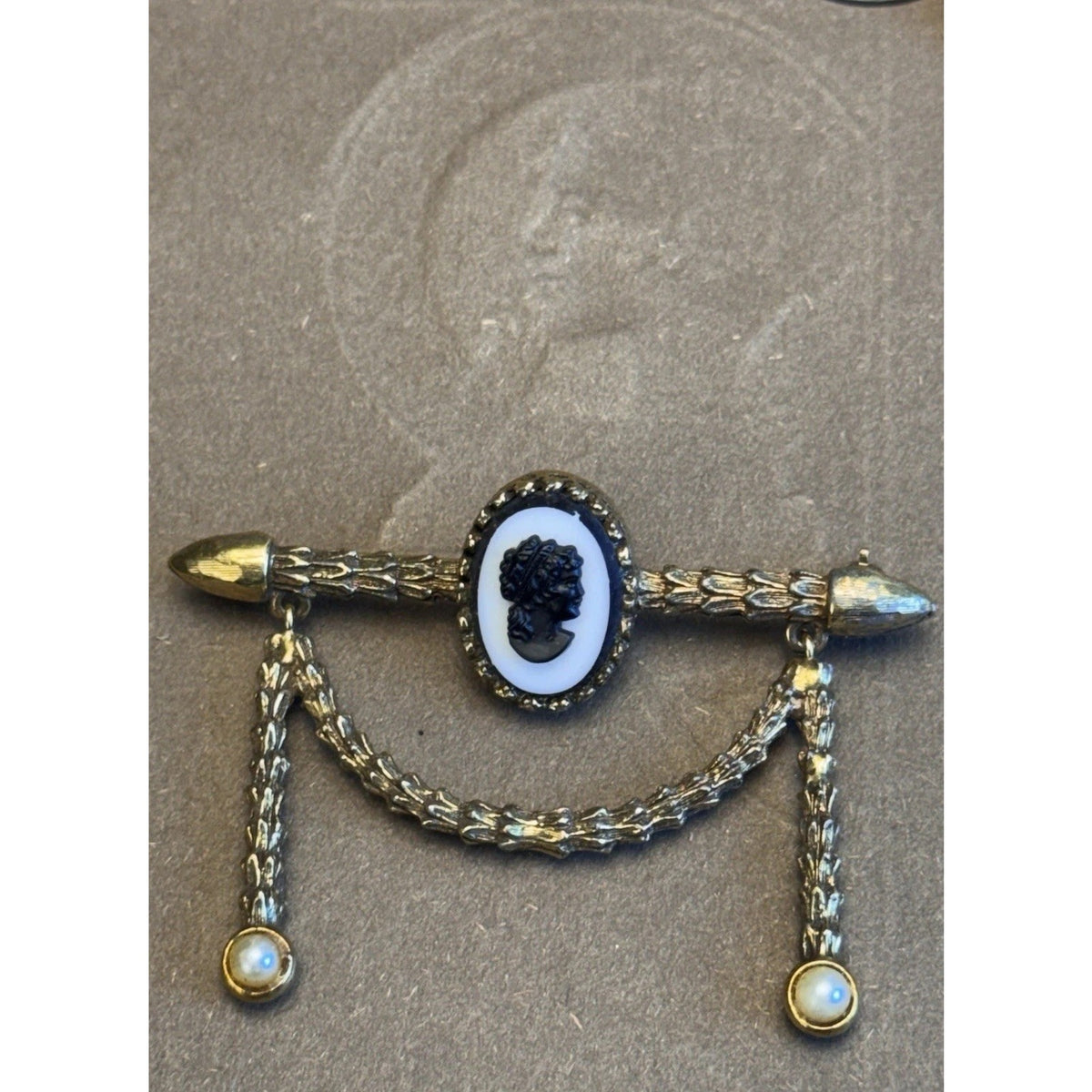 Cameo Brooch Signed JEANNE Black White Goldtone Faux Pearls Vintage 2.5” x 2”