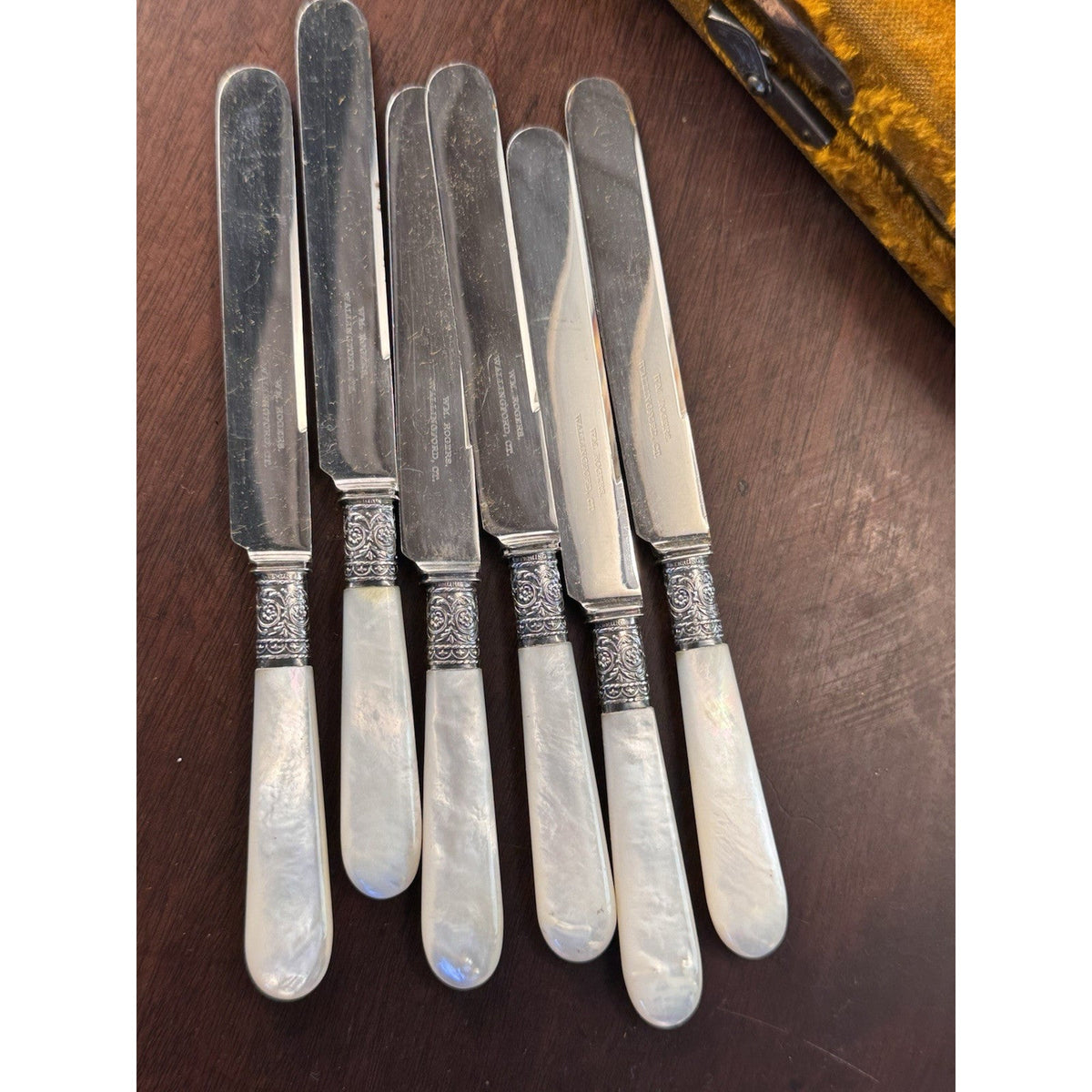 MOP Butter Knives Set 6 Mother Of Pearl Sterling Ferrules Rogers 6.5” ANTIQUE