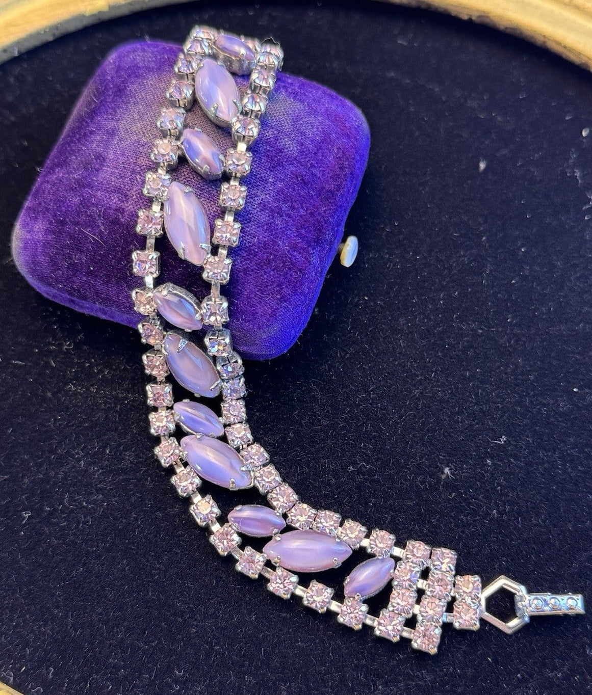 La Rel Bracelet Lavender Marquise Cabochon Purple Rhinestone Silvertone 7”