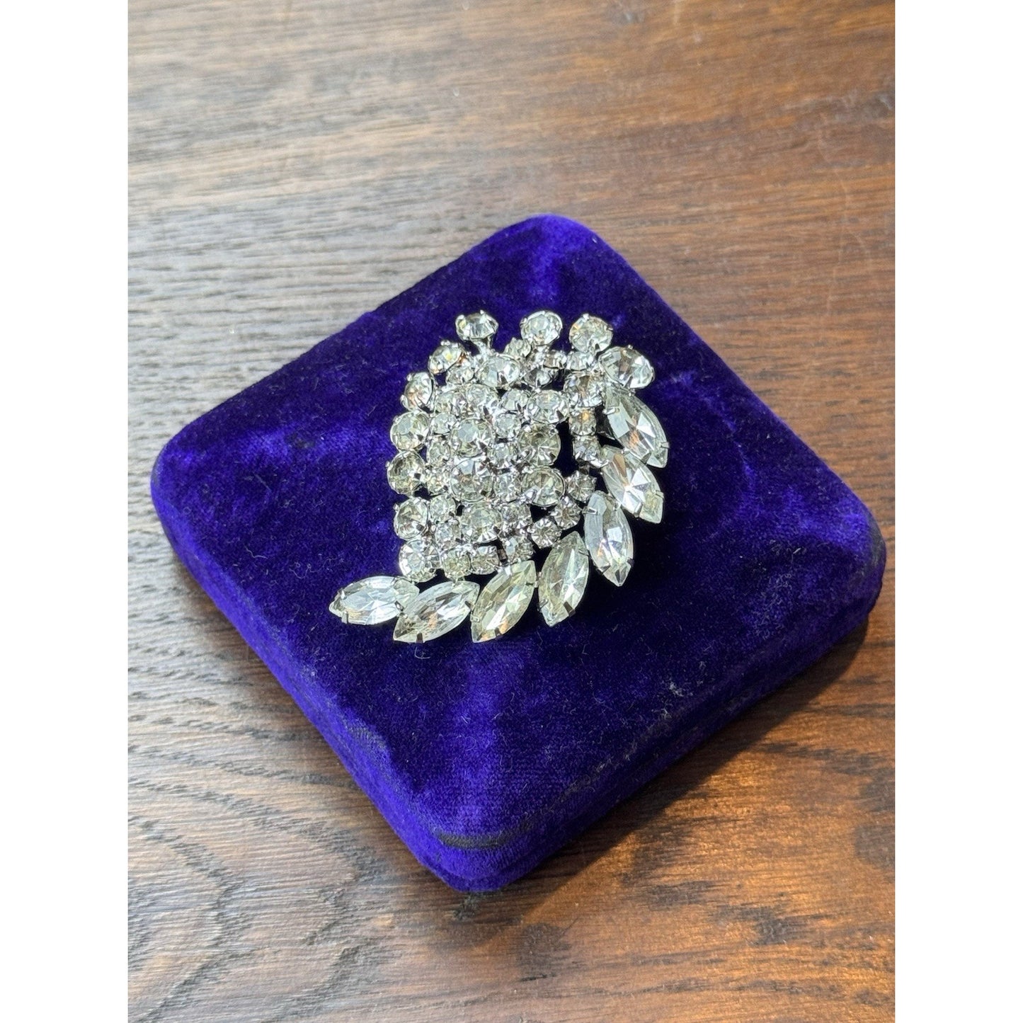Vintage Brooch Clear Rhinestone Spray Silvertone 2.5” x 1.75”