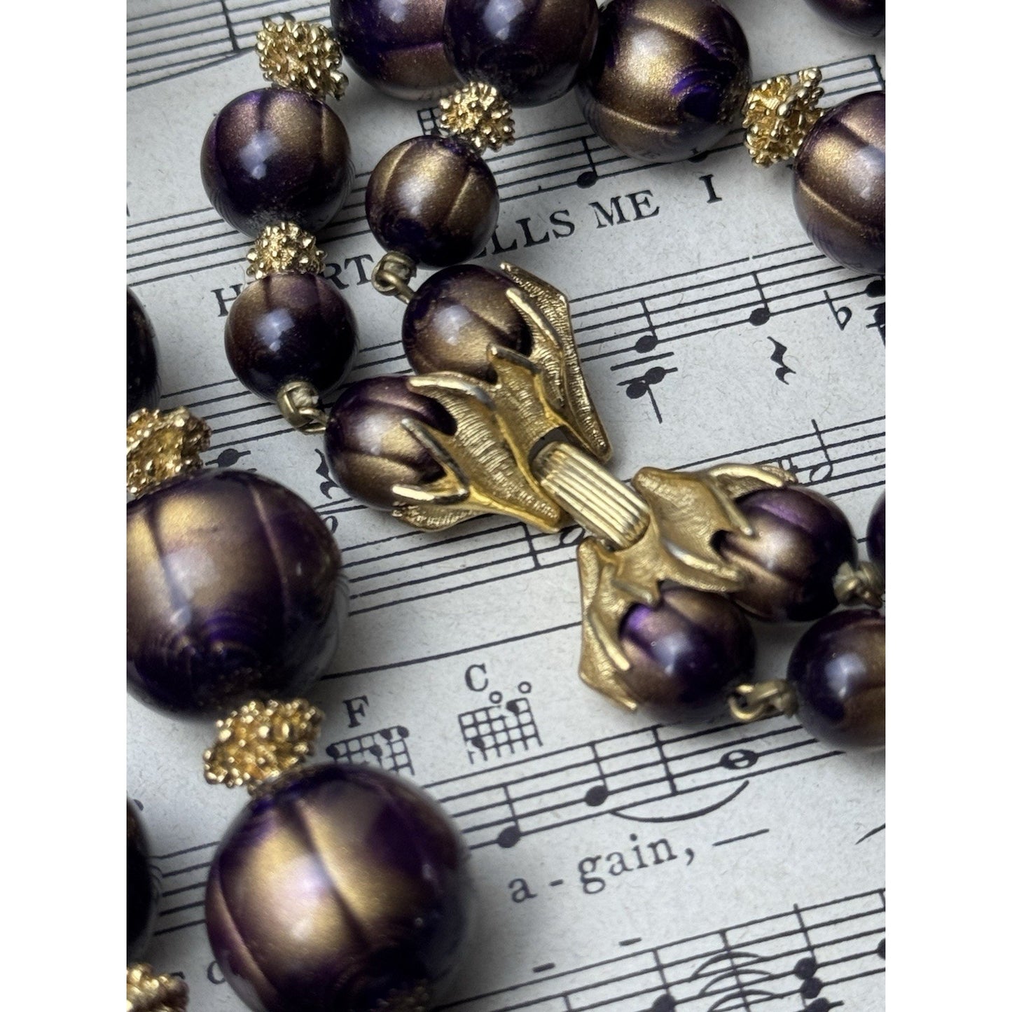 Vintage Crown Trifari Aubergine Beaded Necklace Bracelet Set Goldtone 27”