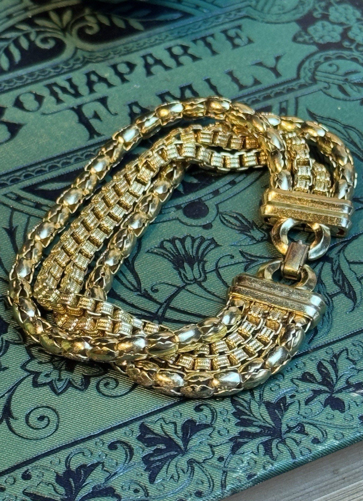 Vintage Goldtone Multi Strand Bracelet 4 Chain Link 6.25” Wide Panel