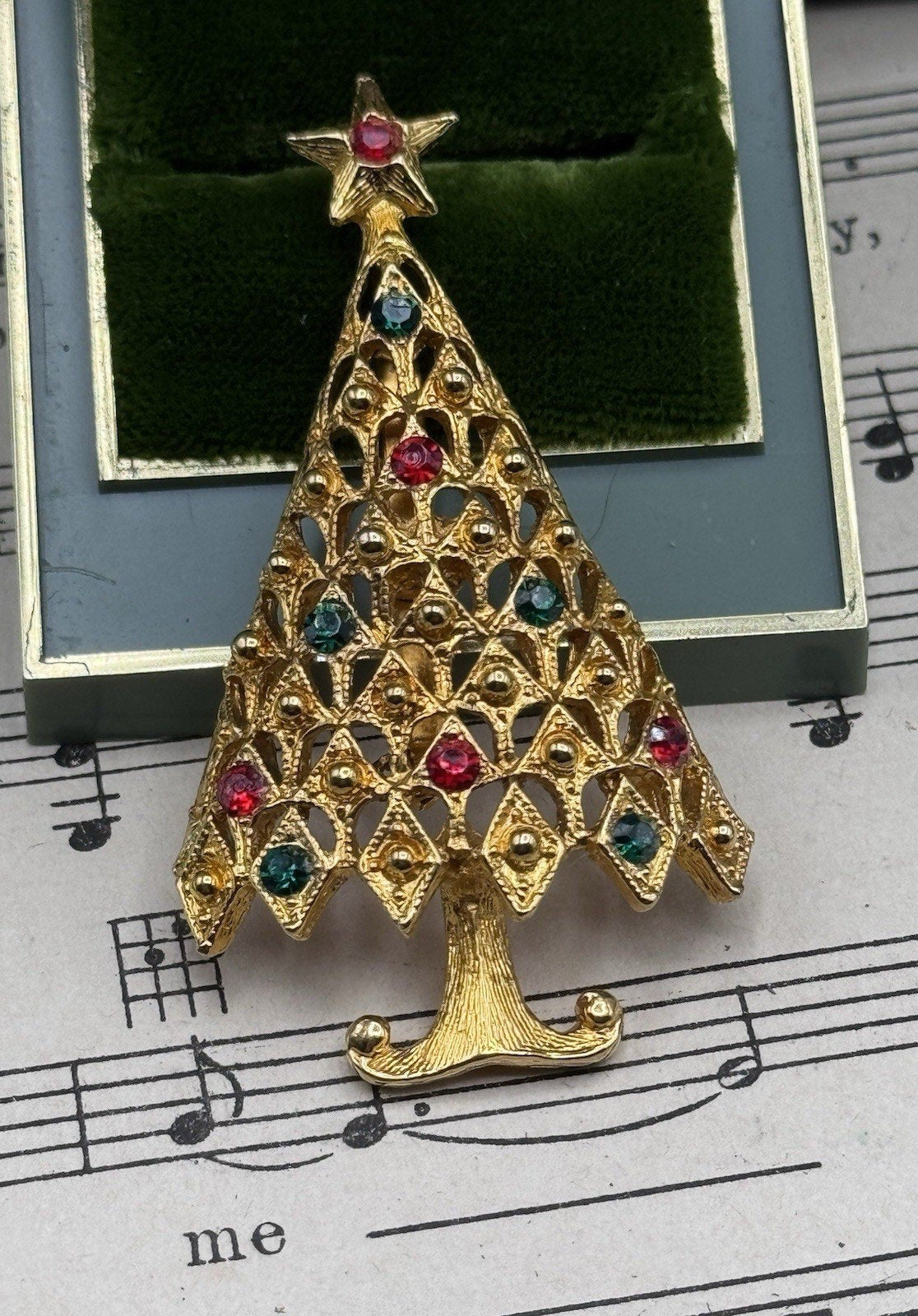Christmas Tree Brooch Vintage Tancer II Goldtone Red Green Rhinestone Pin 2.25”