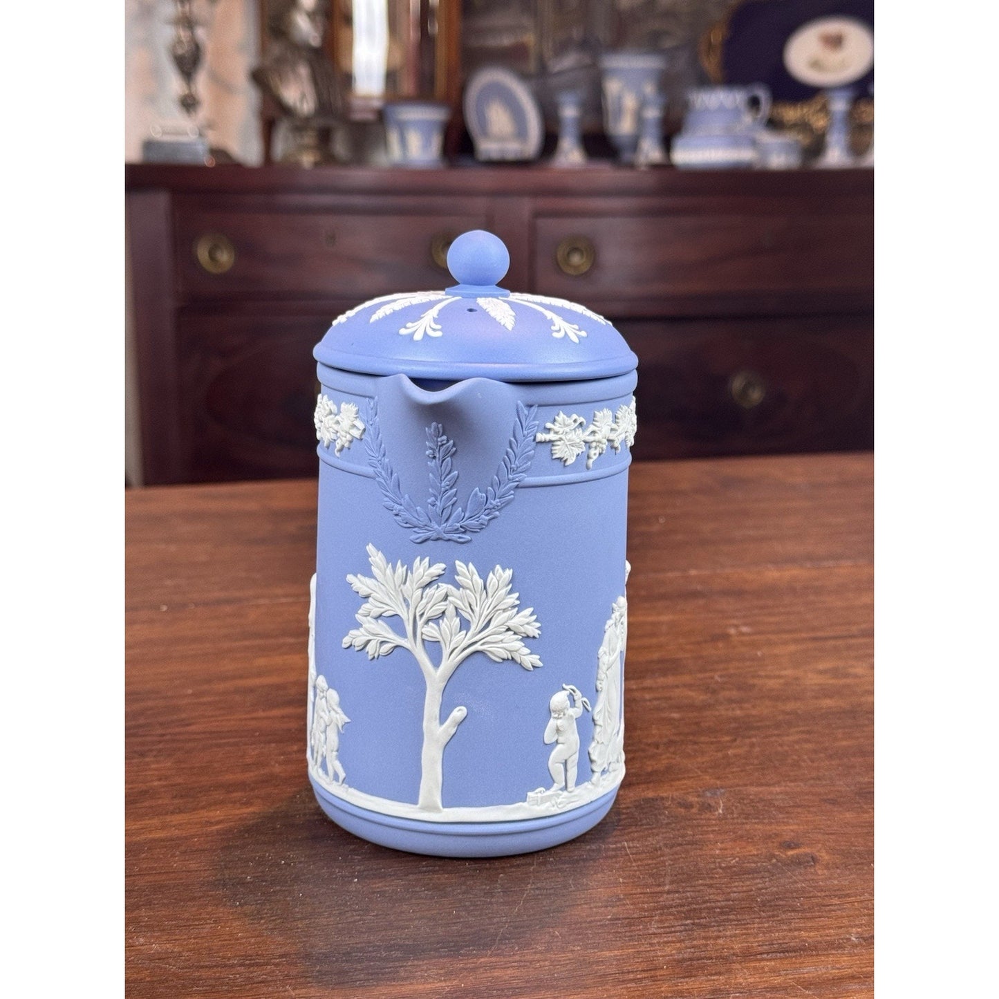 Vintage Wedgwood Jasperware Blue Dip Lidded Pitcher 6.5”