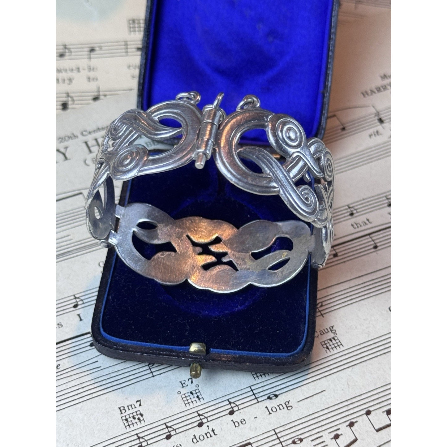 Vintage 1973 Kalevala Finland 925 Sterling Silver Eternal Turso Bracelet 6.5