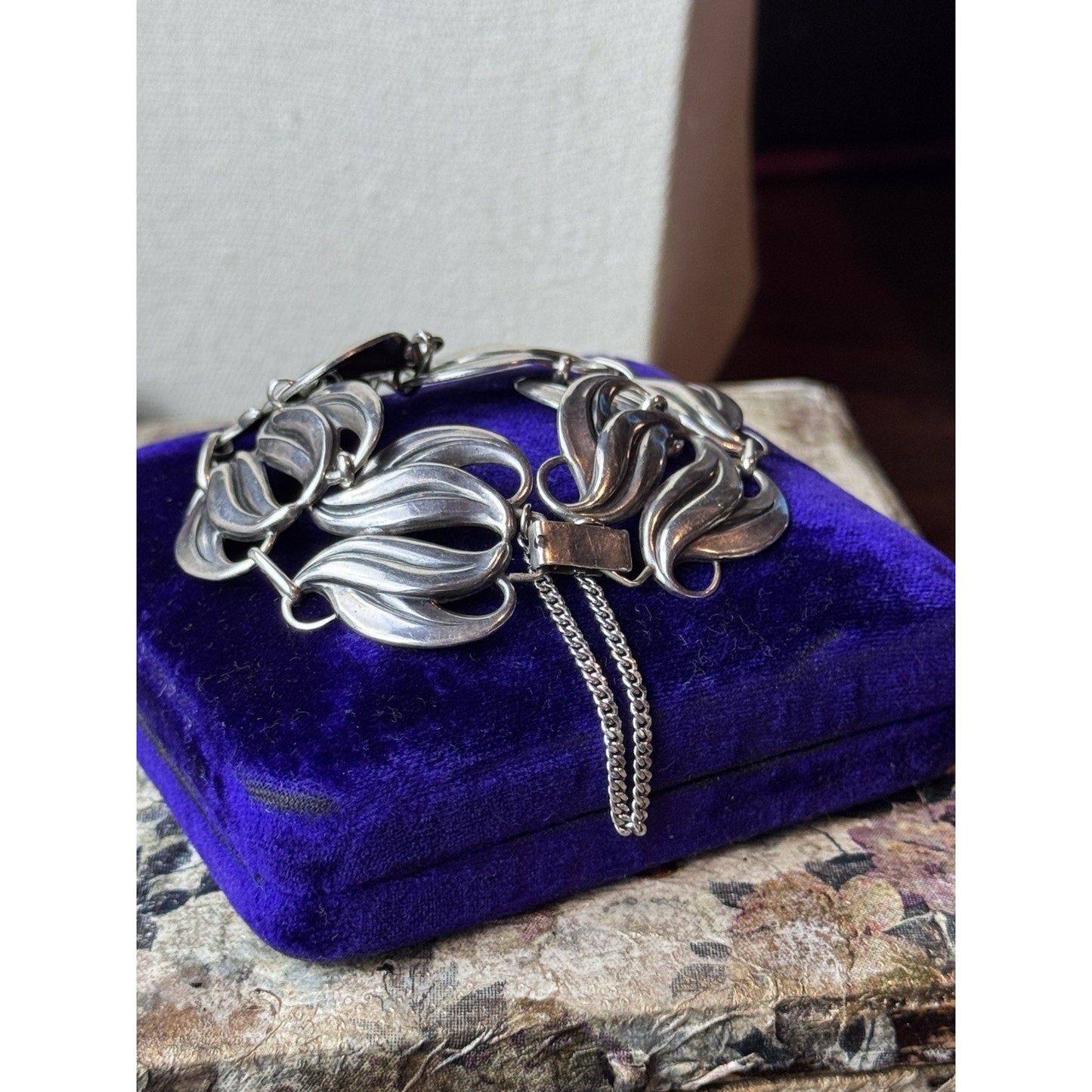 Jewelart Sterling Bracelet Silver Leaf Link 7.5” Wide Signed 925 VINTAGE