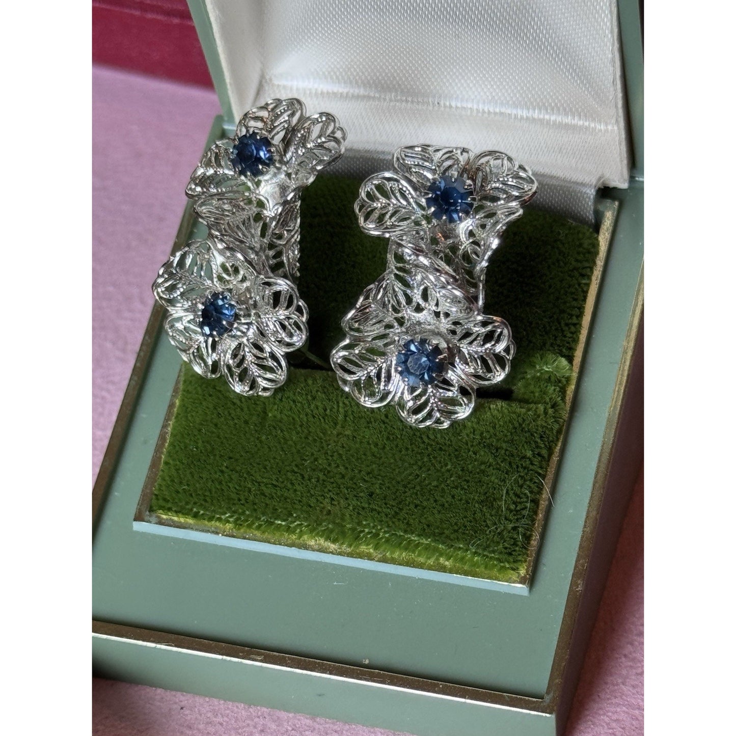 Vintage Blue Rhinestone Clip On Earrings Silvertone Filigree Floral 1”