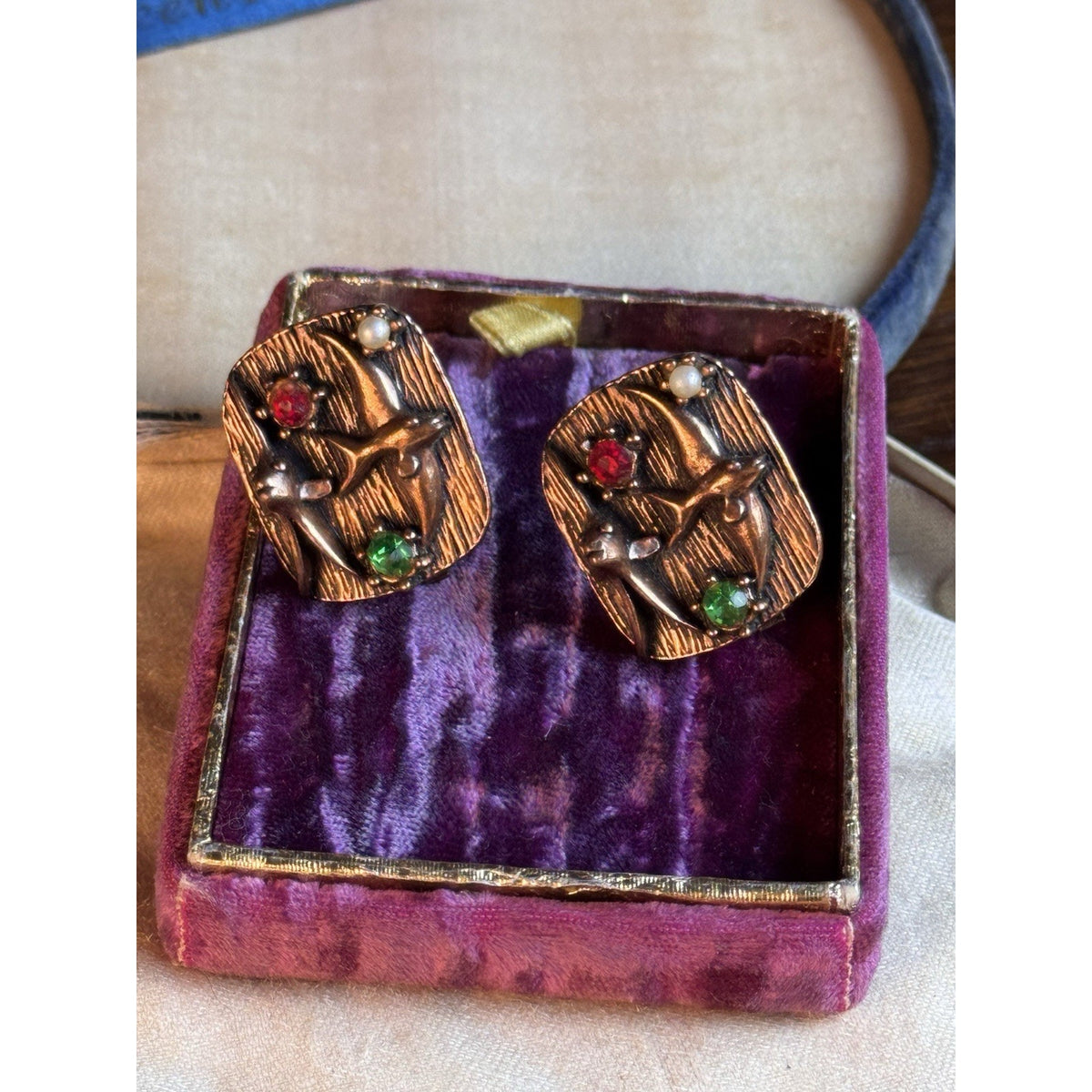 Coppertone Earrings Flying Fish STYLE MCM Clip On Rhinestone Faux Pearl 1”