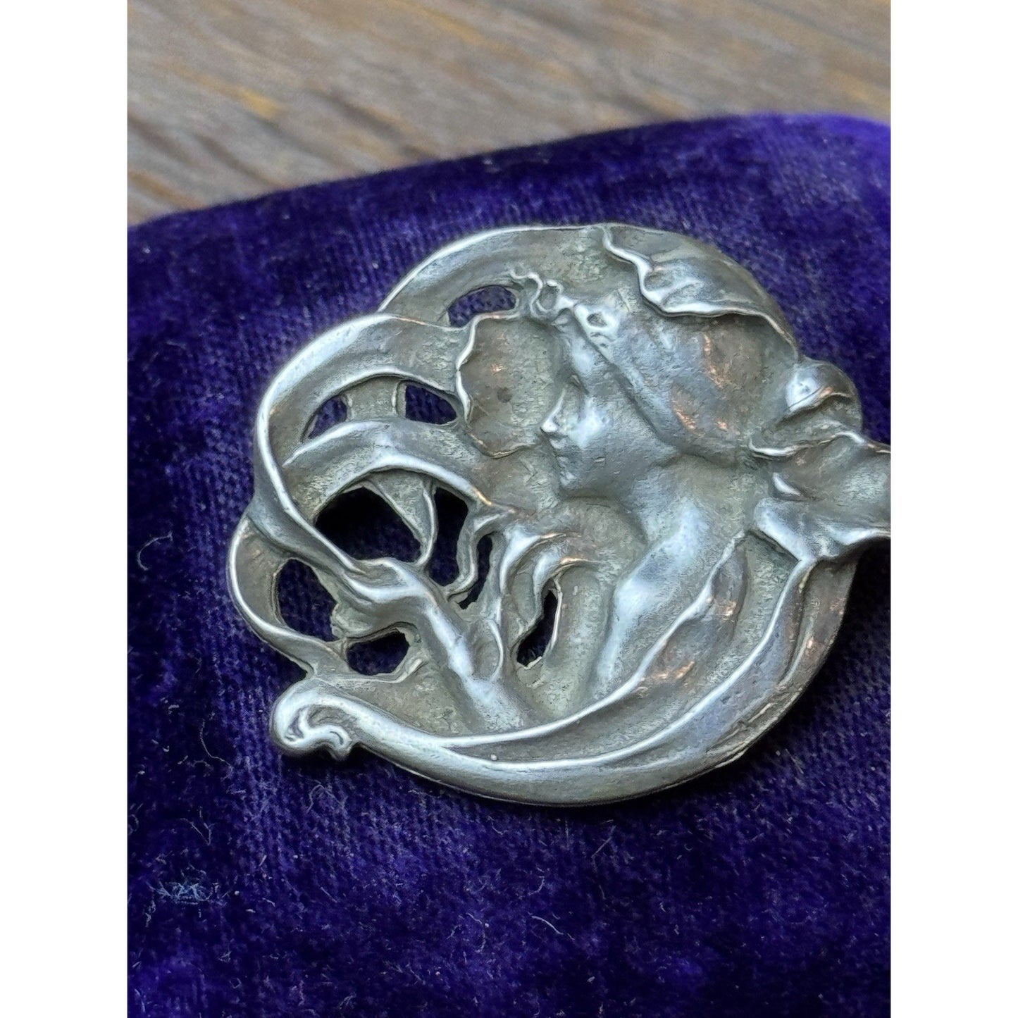 Vintage Sterling Silver Art Nouveau Lady Brooch Pin 925 Figural Maiden 1.25”