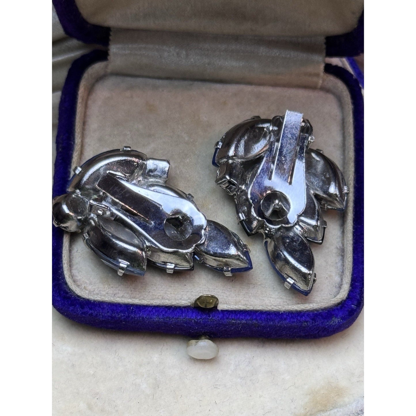 Vintage Earrings Blue Rhinestone Clip On Black Light Blue Navette Silvertone