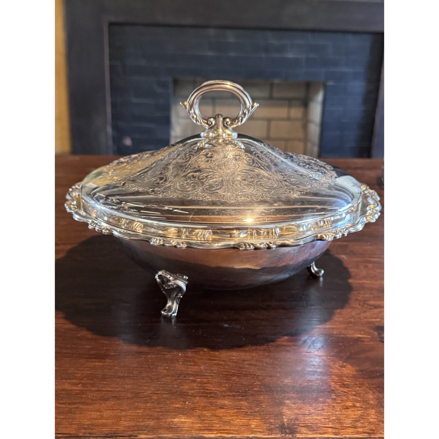 Silverplate Footed Bowl WM Rogers Covered Serving Dish Pyrex 1.5 Qt VINTAGE
