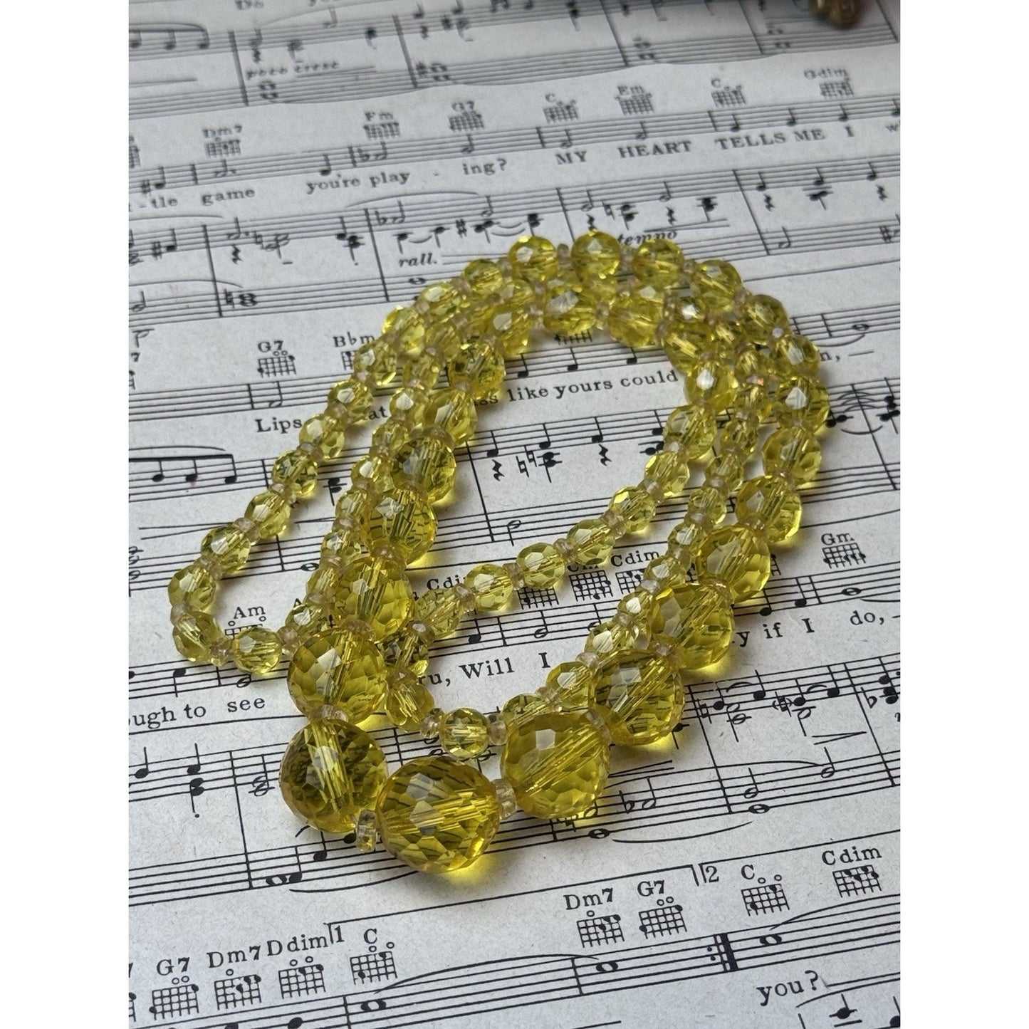 Vintage Lemon Glass Bead Necklace Faceted Graduated 27” No Clasp Czech Style