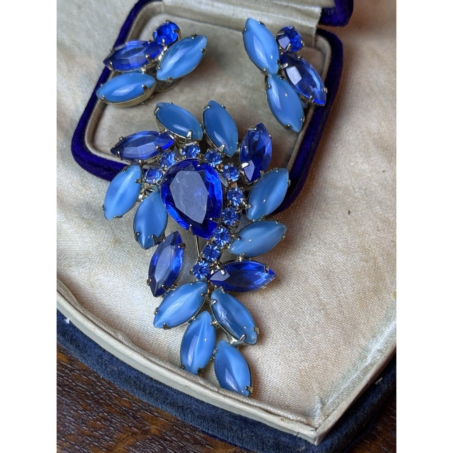 Vintage Blue Rhinestone Brooch Earrings Set Thermoset Navette Clip On