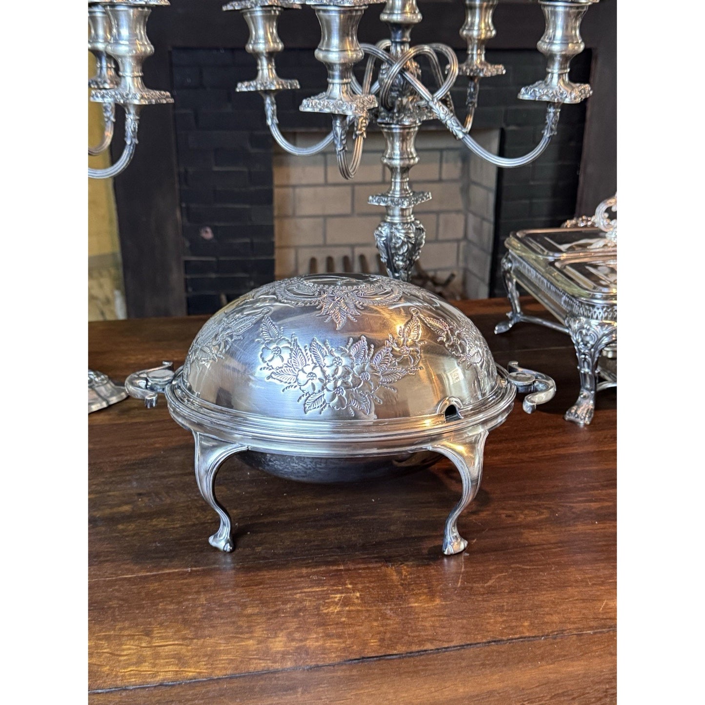 Roll Top Server Silverplate Repoussé English Floral Queen Anne Legs Covered Dish