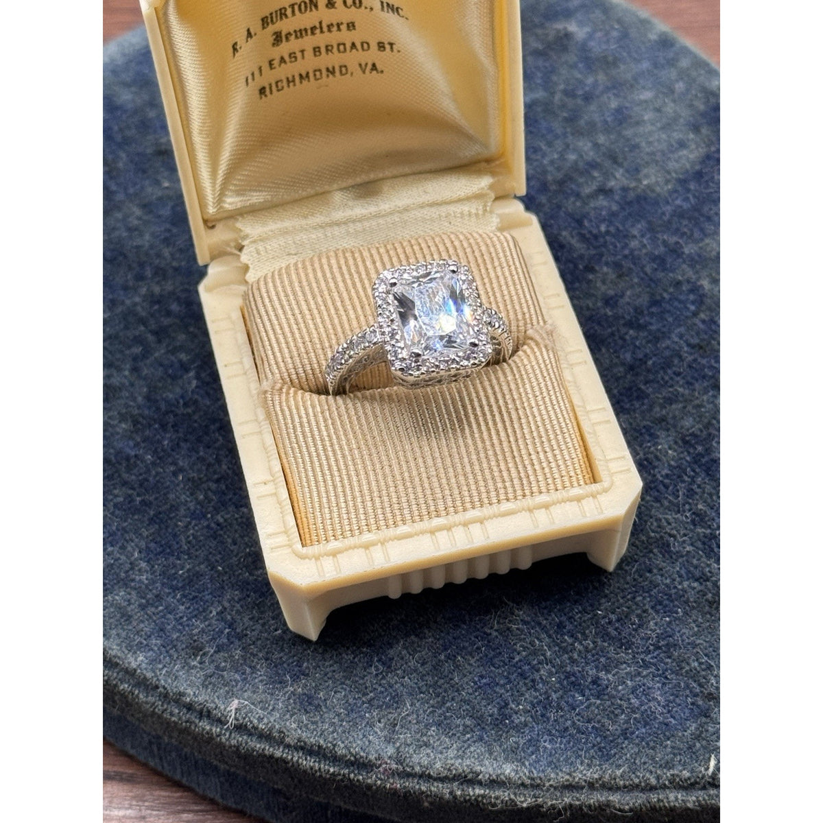 Silvertone Ring Clear Rhinestone Radiant Cut Halo Cocktail Statement Size 7