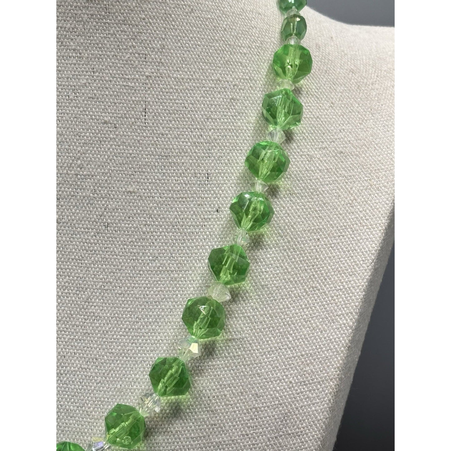 Vintage Green Lucite Bead Necklace Graduated Faceted Clear Spacers 21”