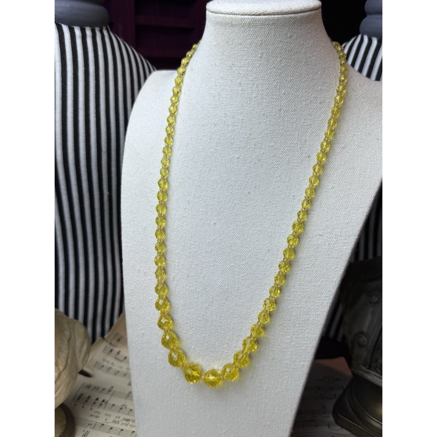 Vintage Lemon Glass Bead Necklace Faceted Graduated 27” No Clasp Czech Style