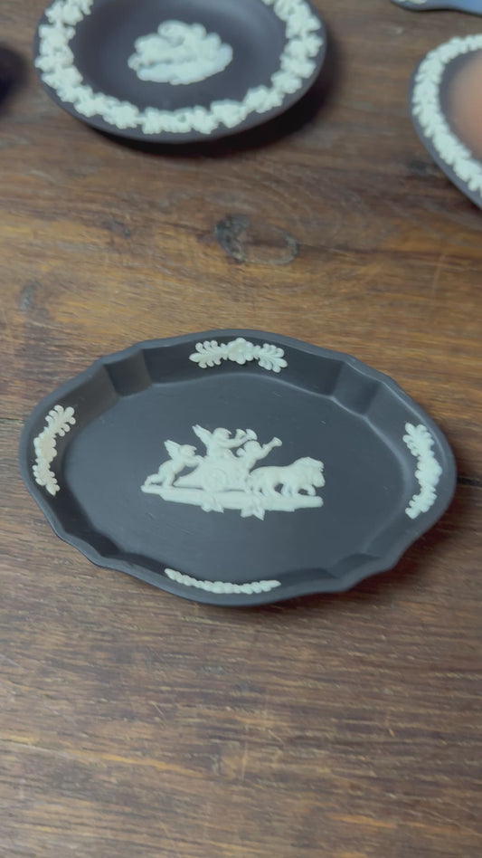 Vintage Wedgwood Jasperware Dish Black White 1973 Classical Scene 4.25”